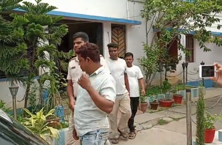 হেরোইন ও বিপুল টাকা-সহ ধরা পড়ল অভিযুক্ত, তৎপর নবদ্বীপ থানার পুলিশ